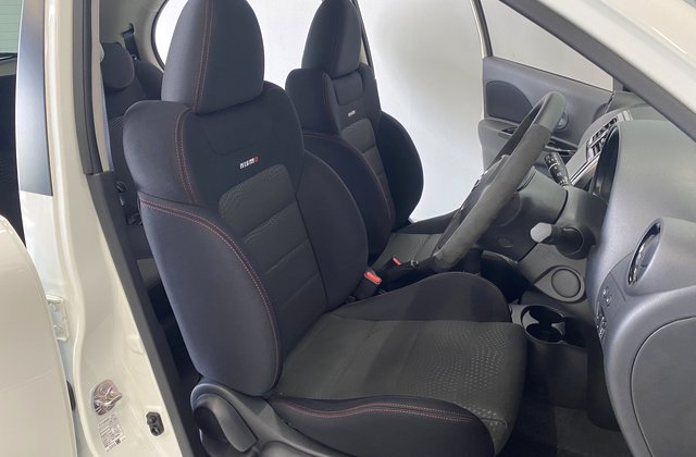 ニッサンマーチNISMO S