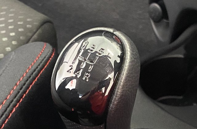 ニッサンマーチNISMO S