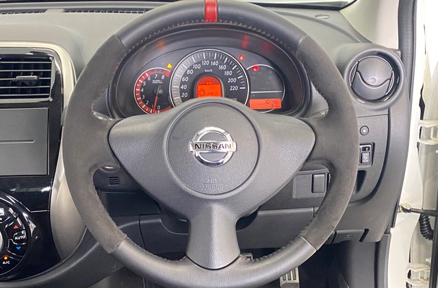 ニッサンマーチNISMO S