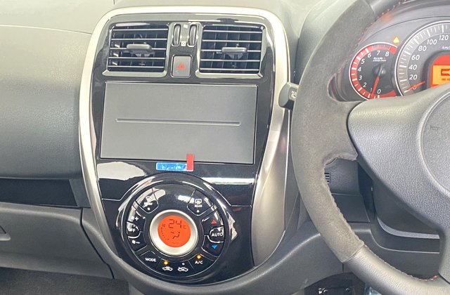 ニッサンマーチNISMO S