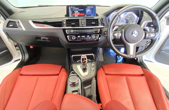 BMW2シリーズ220i カブリオレ Mスポーツ