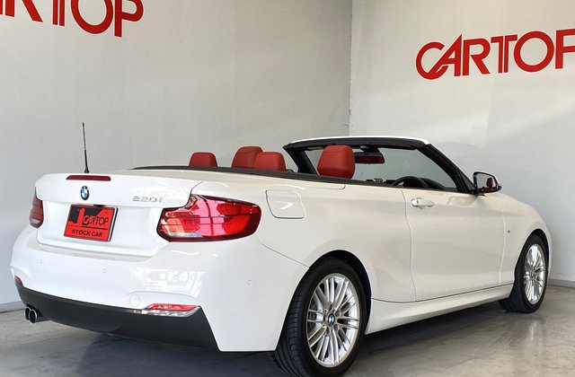 BMW2シリーズ220i カブリオレ Mスポーツ