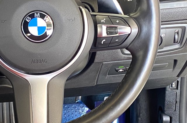 BMW2シリーズ220i カブリオレ Mスポーツ