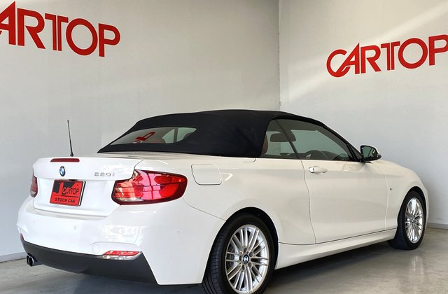 BMW2シリーズ220i カブリオレ Mスポーツ