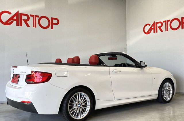 BMW2シリーズ220i カブリオレ Mスポーツ