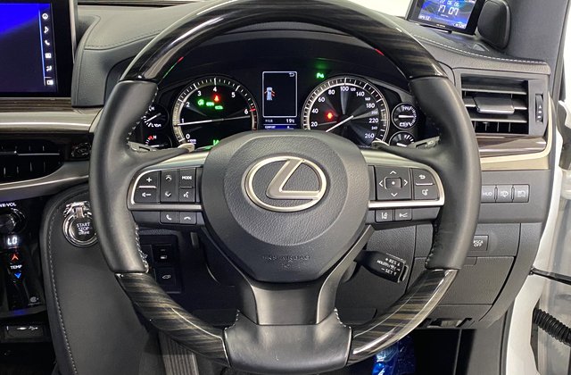 レクサスLXLX570 ブラックシークエンス