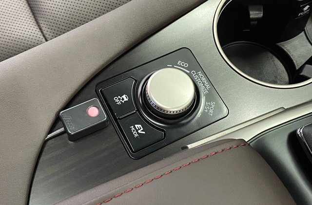 レクサスRXハイブリッドRX450h バージョンL