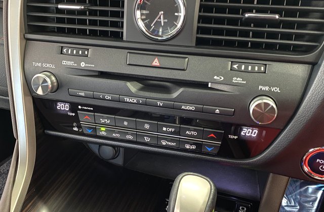 レクサスRXハイブリッドRX450h バージョンL