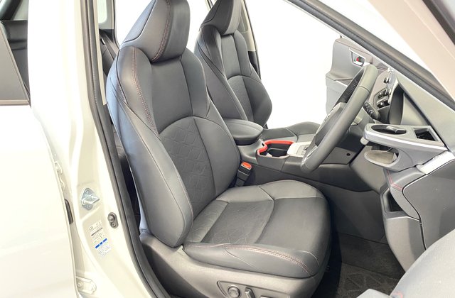 トヨタRAV4アドベンチャー オフロードパッケージ