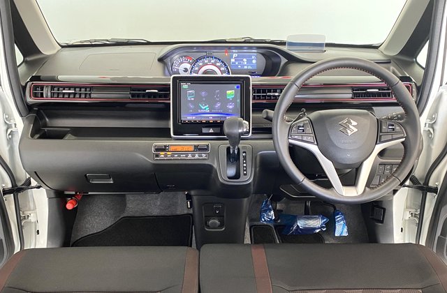 スズキワゴンRスティングレーHYBRID T 全方位モニター用カメラパッケージ装着車