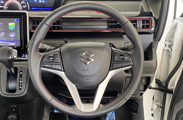 スズキワゴンRスティングレーHYBRID T 全方位モニター用カメラパッケージ装着車