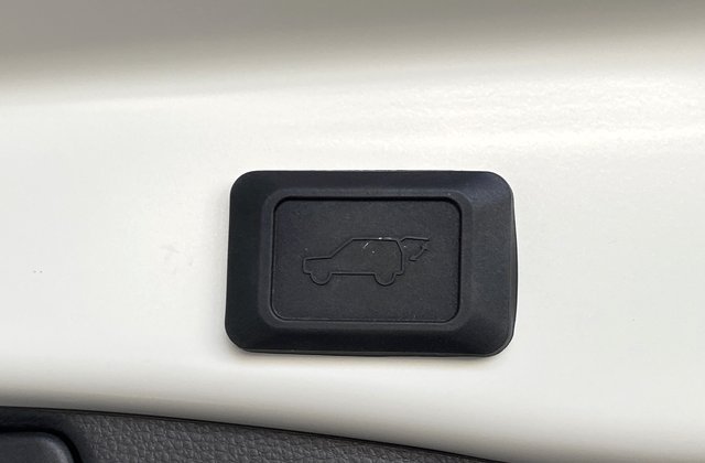 トヨタRAV4PHV ブラックトーン