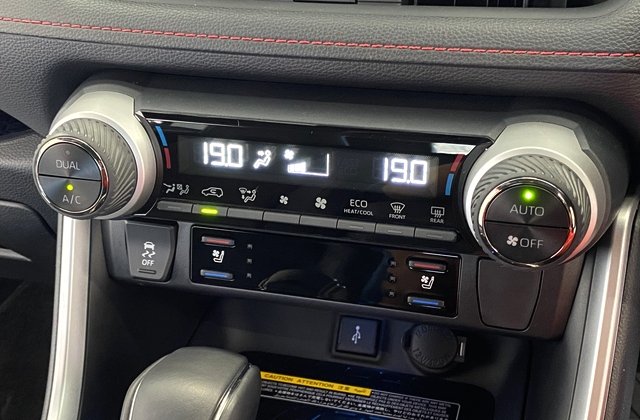 トヨタRAV4PHV ブラックトーン