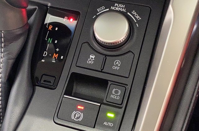 レクサスNX200t アーバンスタイル