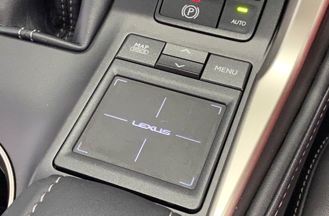 レクサスNX200t アーバンスタイル