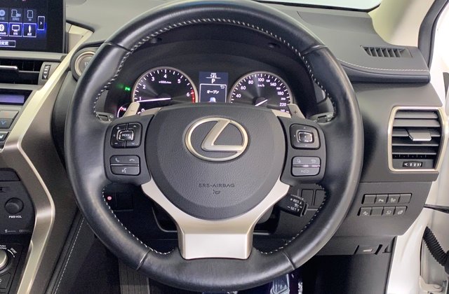 レクサスNX200t アーバンスタイル