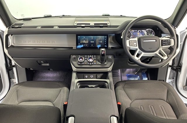 ランドローバーディフェンダー110 2.0L P300