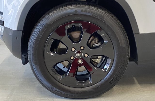 ランドローバーディフェンダー110 2.0L P300