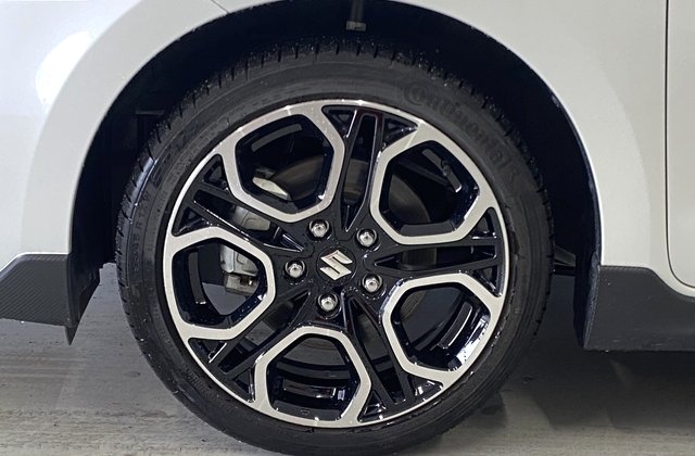スズキスイフトスポーツ全方位モニター用カメラパッケージ装着車
