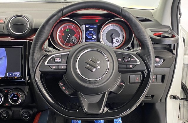 スズキスイフトスポーツ全方位モニター用カメラパッケージ装着車