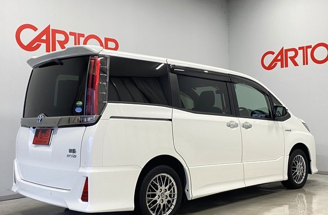 トヨタノアハイブリッドSi ダブルバイビー II