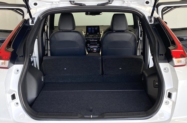 ミツビシエクリプスクロスPHEV P