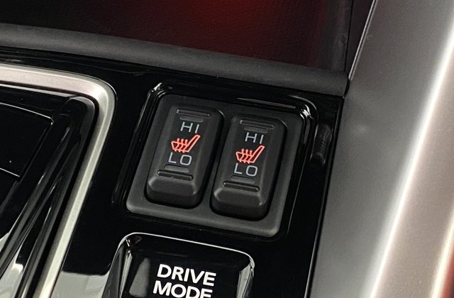 ミツビシエクリプスクロスPHEV P