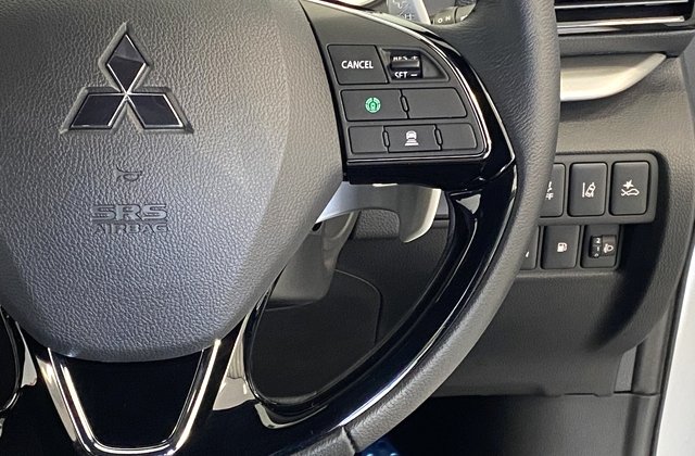 ミツビシエクリプスクロスPHEV P
