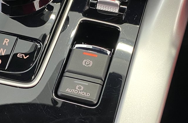 ミツビシエクリプスクロスPHEV P