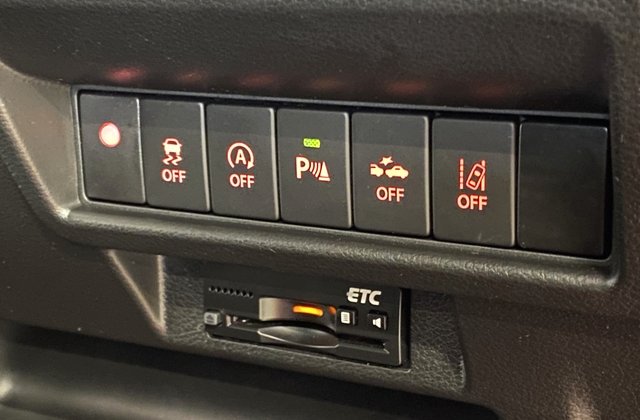 スズキクロスビーハイブリッドMZ 全方位モニター用カメラパッケージ装着車