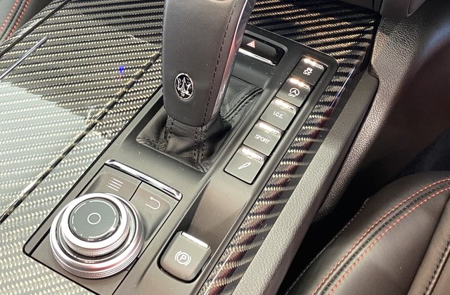 マセラティギブリS グランスポーツ