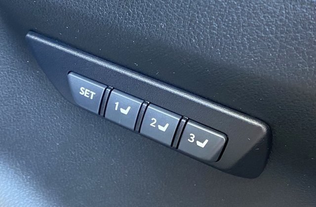 レクサスNX300h Iパッケージ