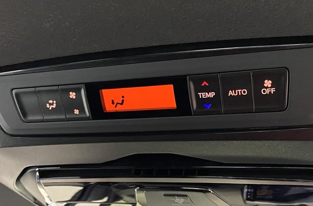 トヨタヴォクシーZS 煌 III