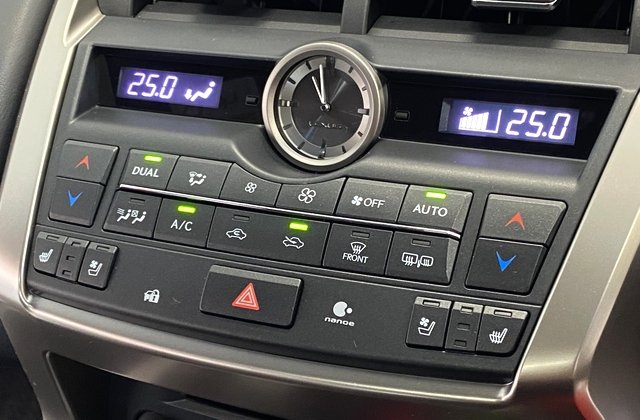 レクサスNX300h Fスポーツ
