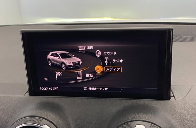 アウディQ2TFSI スポーツ