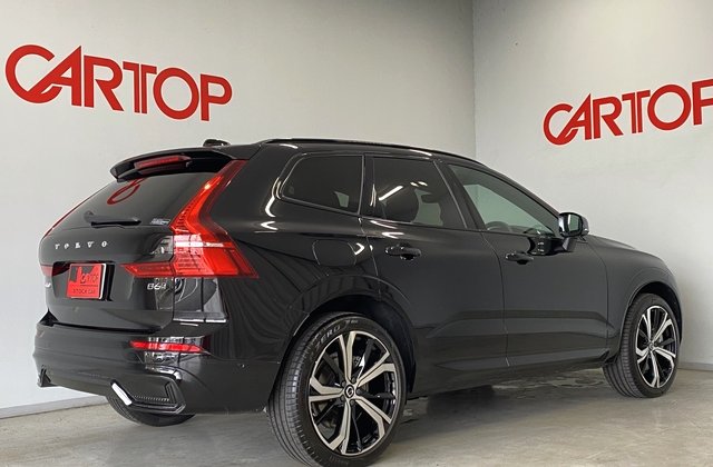 ボルボXC60B6 AWD Rデザイン