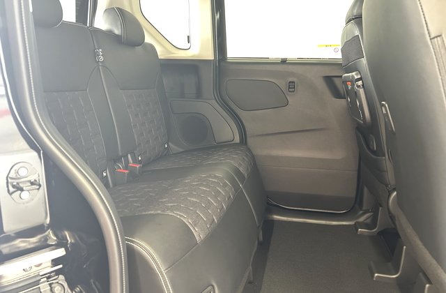 ミツビシデリカミニTプレミアム 4WD