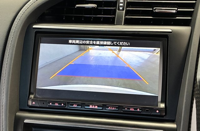 アウディR84.2FSIクワトロ