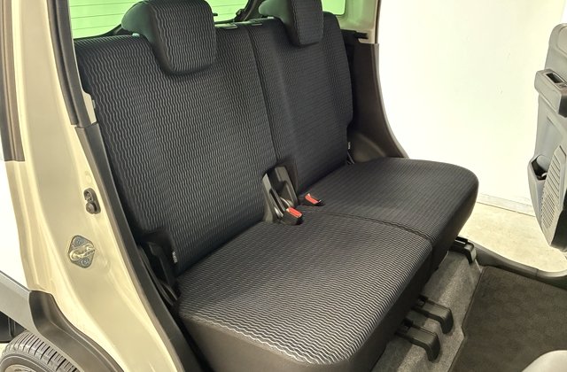 スズキハスラーJスタイルターボ 全方位モニター付メモリーナビ装着車