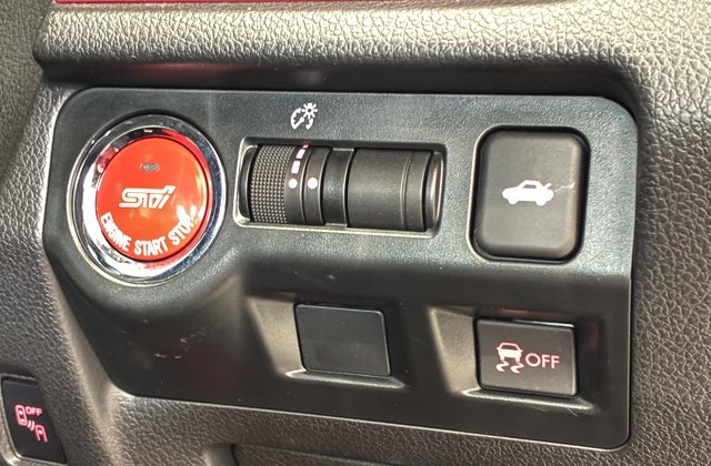 スバルWRXS207 アドバンストセーフティパッケージ