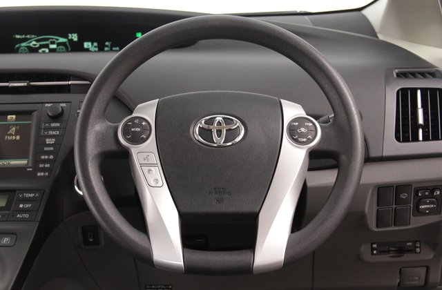 トヨタプリウスSツーリングセレクション