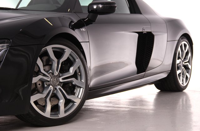 アウディR85.2FSIクワトロ