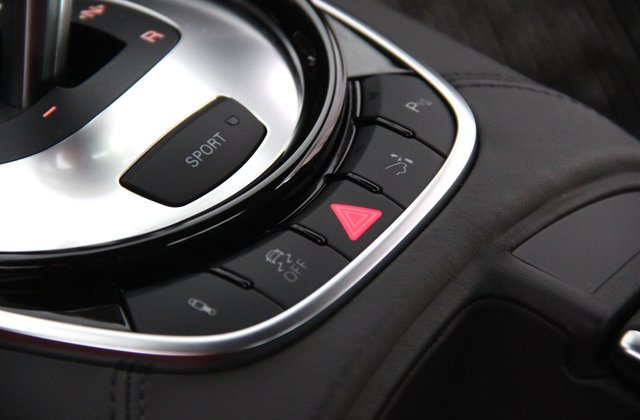 アウディR85.2FSIクワトロ