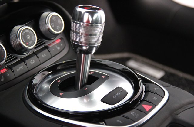 アウディR85.2FSIクワトロ